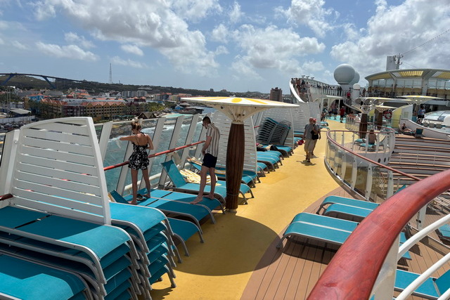 2025 04 01 Curacao Willemstaa 083